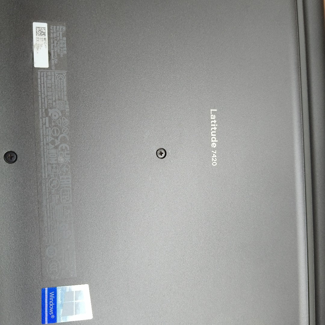 LAPTOP DELL LATITUDE 7420 (2023) 256 GB SSD 16 GB RAM (SEMINUEVO)