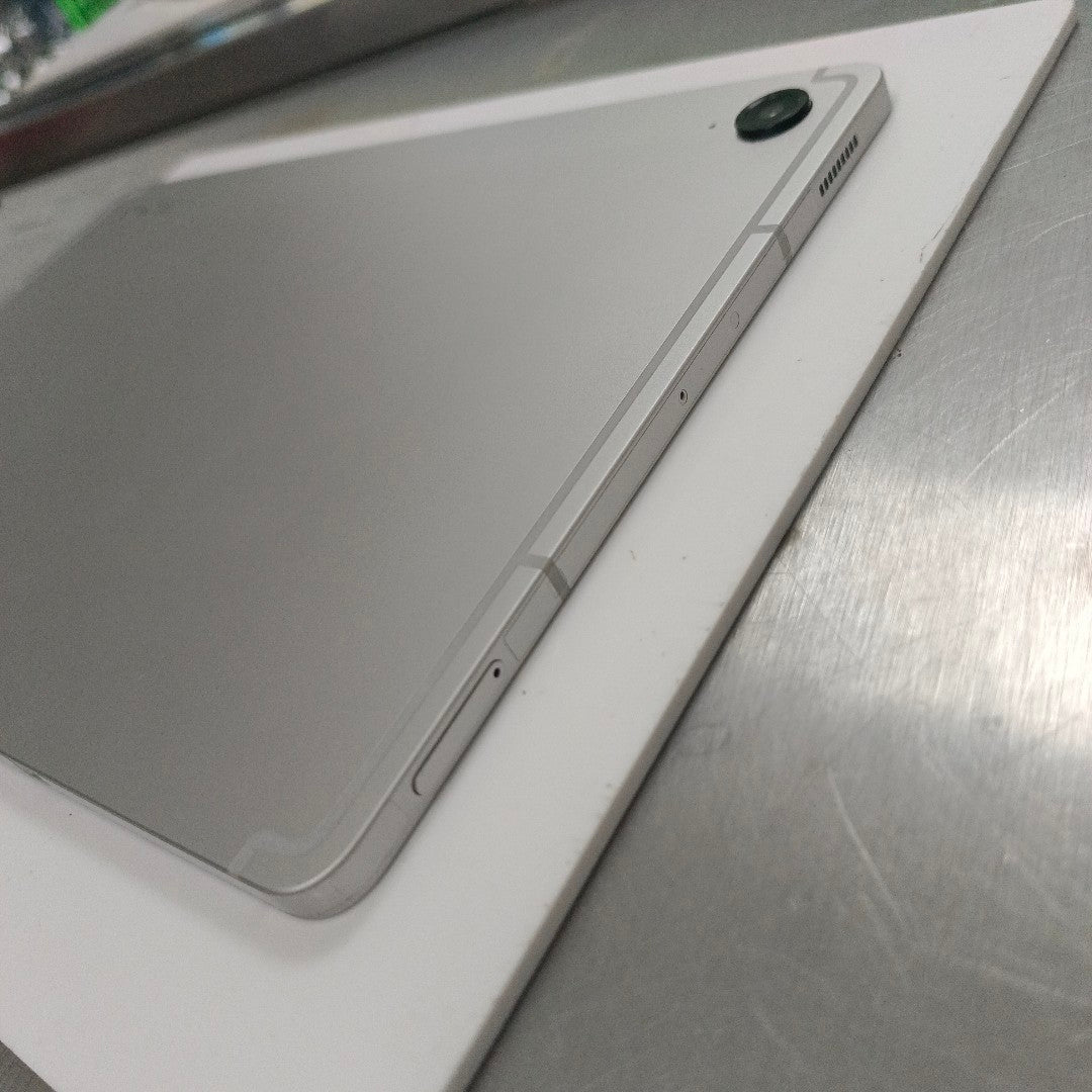 TABLETA SAMSUNG GALAXY TAB S9 FE SM-X510 (2023) 128 GB 6 GB RAM (SEMINUEVO)