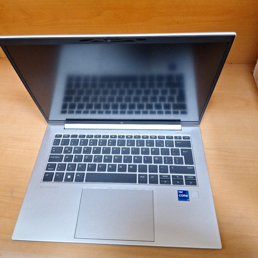 LAPTOP HP ELITEBOOK 840 G9 (2024) 512 GB SSD 32 GB RAM (SEMINUEVO)