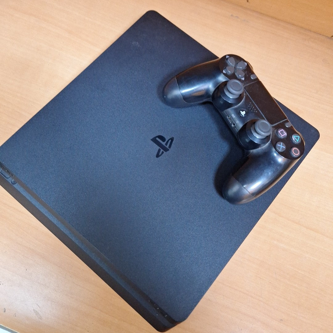 CONSOLA DE VIDEOJUEGO SONY PS4 SLIM 1 TB (SEMINUEVO)