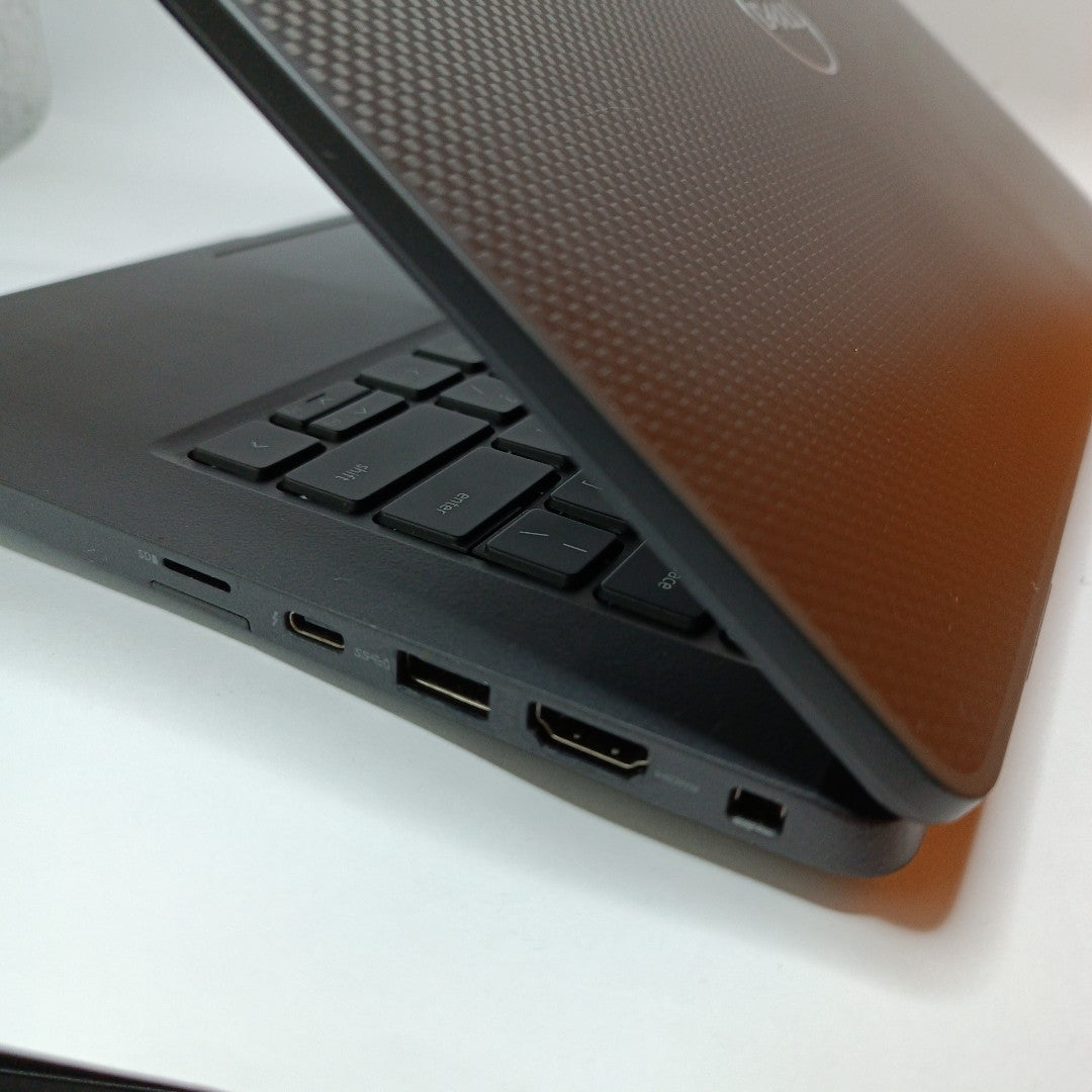 LAPTOP DELL LATITUDE 7420 (2023) 256 GB SSD 16 GB RAM (SEMINUEVO)