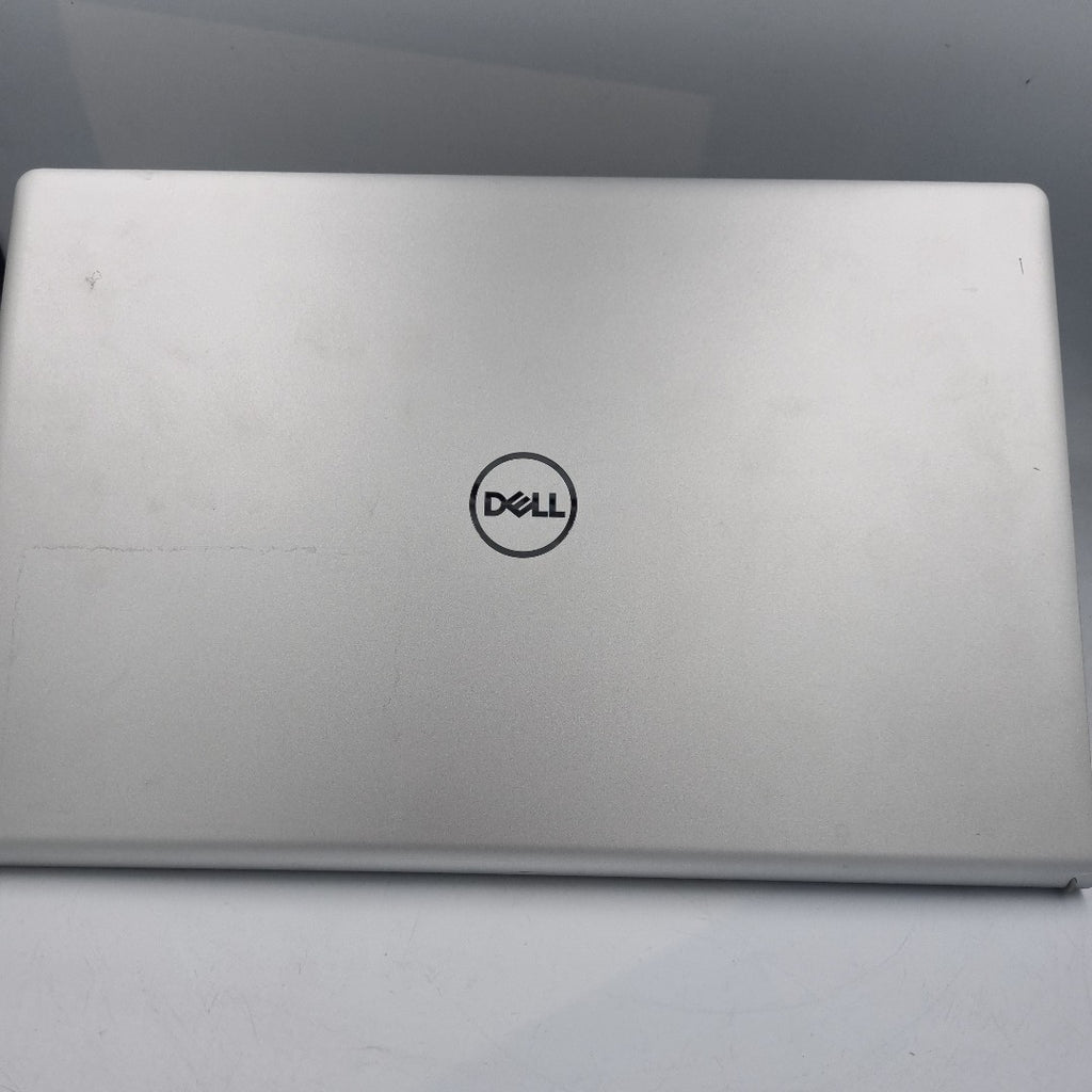 LAPTOP DELL INSPIRON 15 3520 (2024) 512 GB SSD 16 GB RAM (SEMINUEVO)