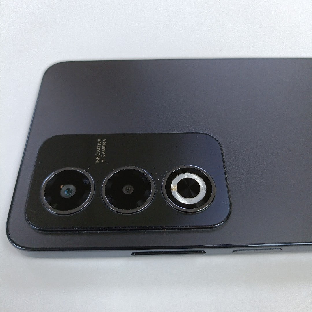 CELULAR OPPO  A80 5G CPH2639 (2024) 256 GB 8 GB RAM (SEMINUEVO)