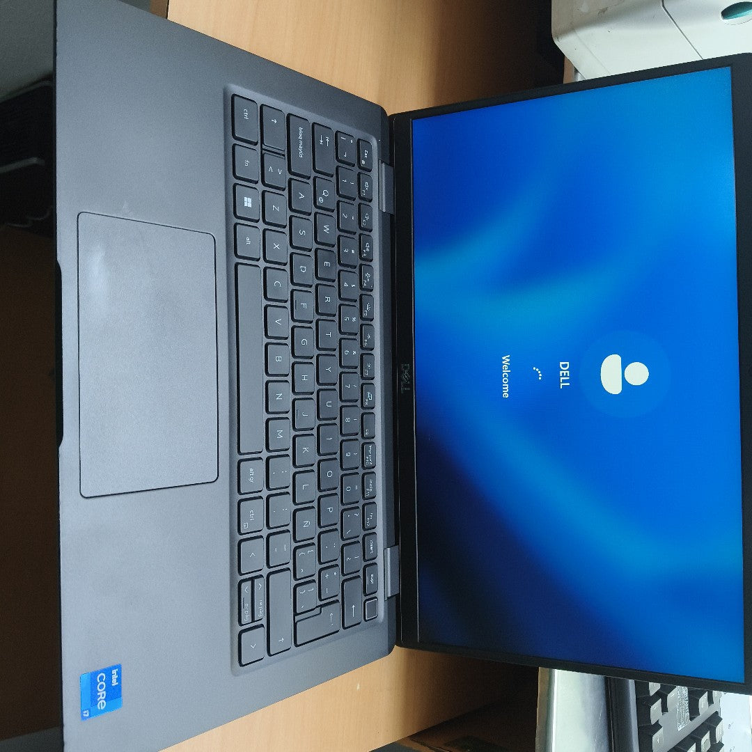 LAPTOP DELL LATITUDE 7430 (2022) 512 GB SSD 16 GB RAM (SEMINUEVO)