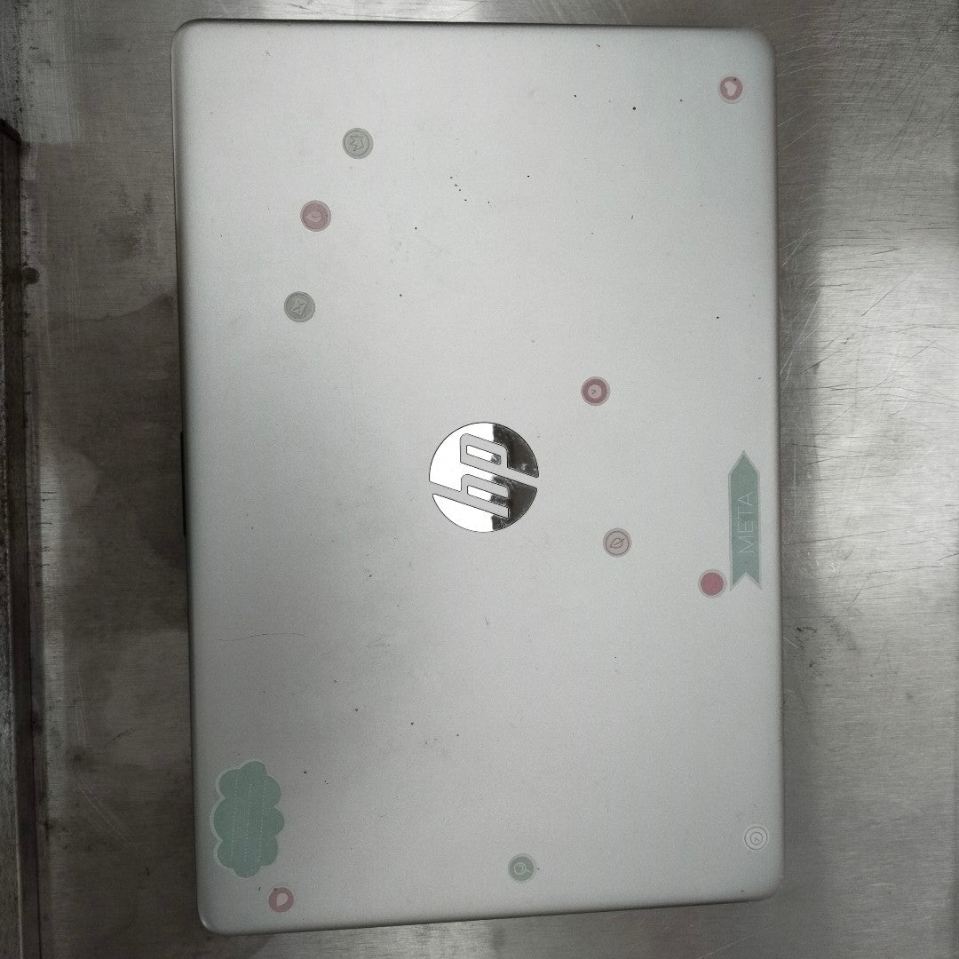 LAPTOP HP 15-EF1501LA (2022) 256 GB SSD 8 GB RAM (SEMINUEVO)