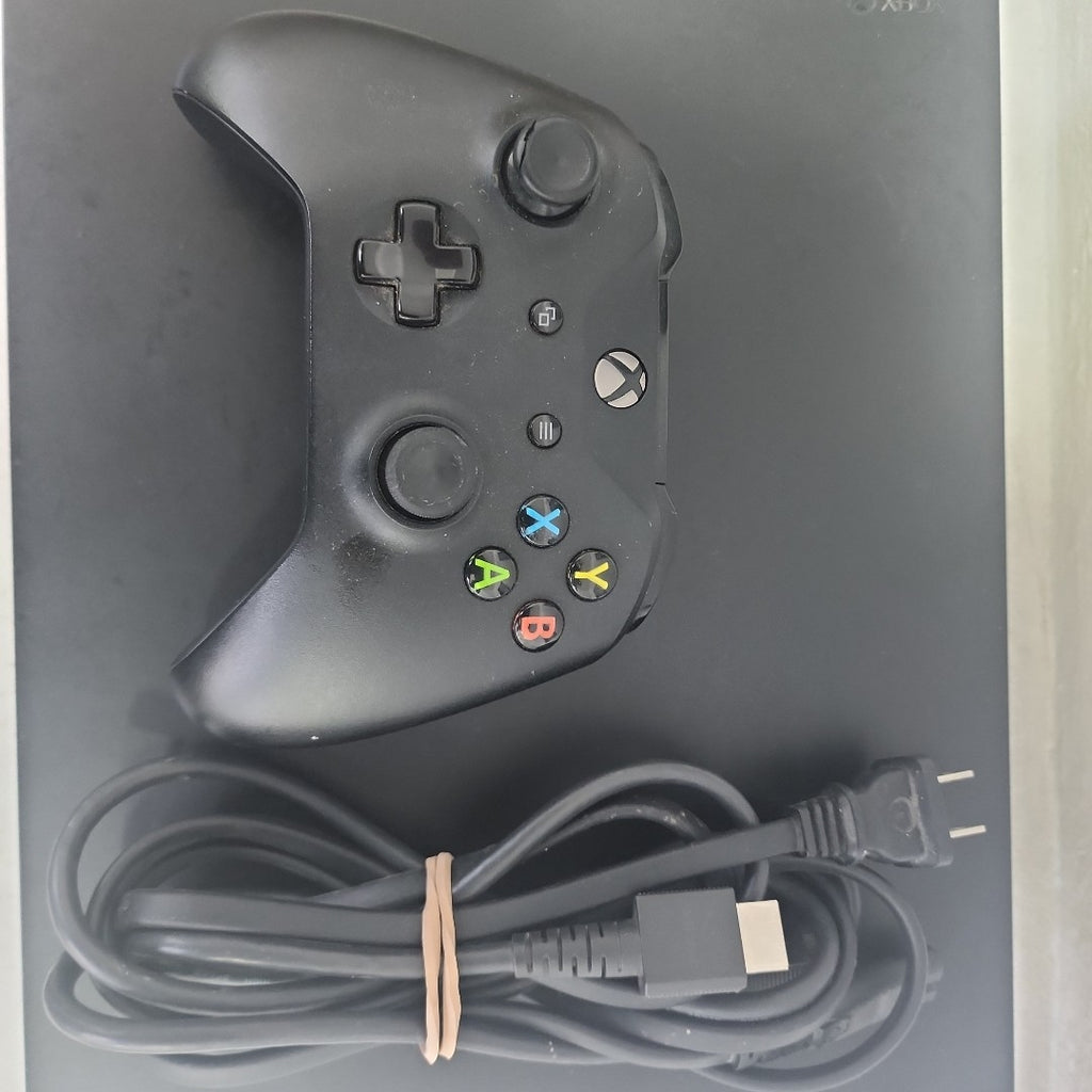 CONSOLA DE VIDEOJUEGO MICROSOFT XBOX ONE X 1 TB (SEMINUEVO)