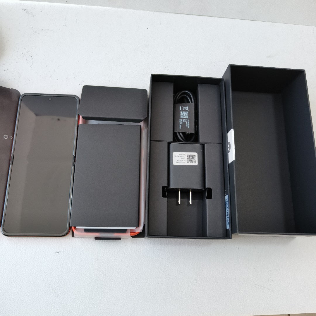 CELULAR MOTOROLA RAZR 50 5G XT2453-1 512 GB 12 GB RAM