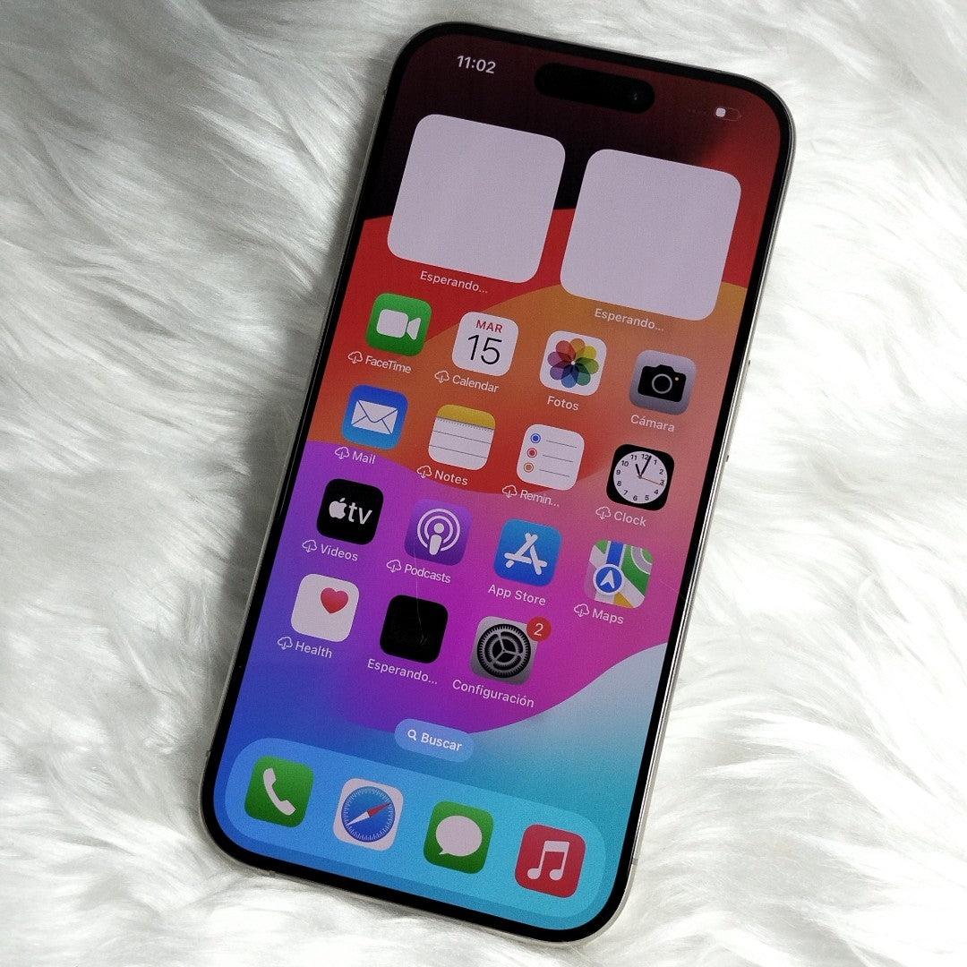 CELULAR APPLE IPHONE 15 PRO A3104 128 GB 8 GB RAM (SEMINUEVO)