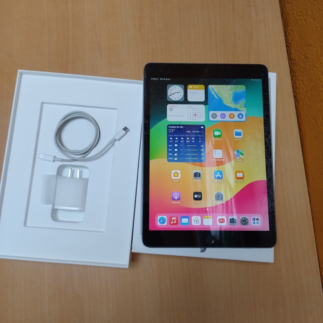 TABLETA APPLE IPAD 9 A2602 64 GB 3 GB RAM (SEMINUEVO)