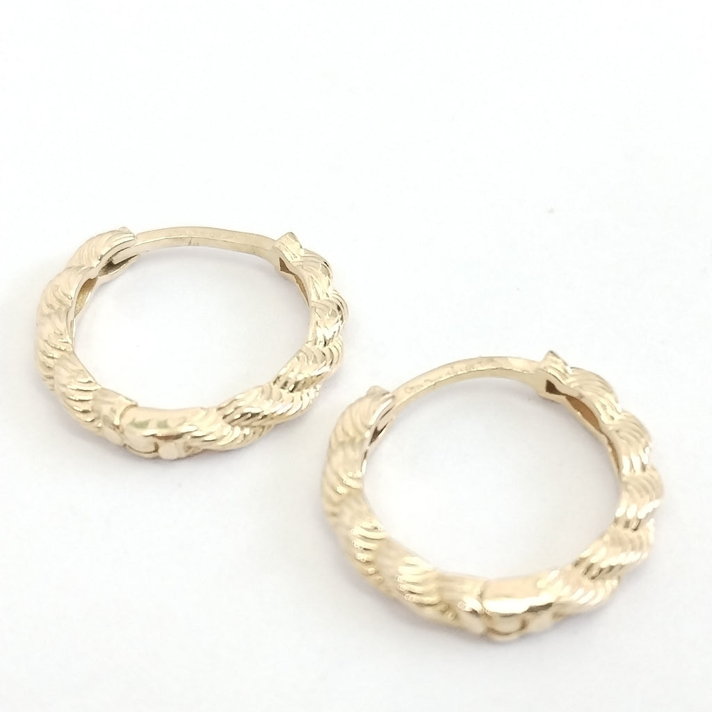 HUGGIES ORO 14K 1.9 (NUEVO)