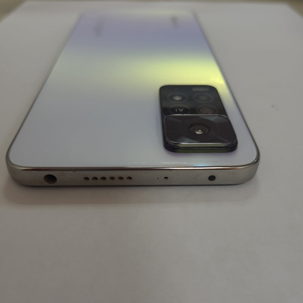 CELULAR XIAOMI REDMI NOTE 11 PRO 5G 2201116SG 128 GB 6 GB RAM (SEMINUEVO)