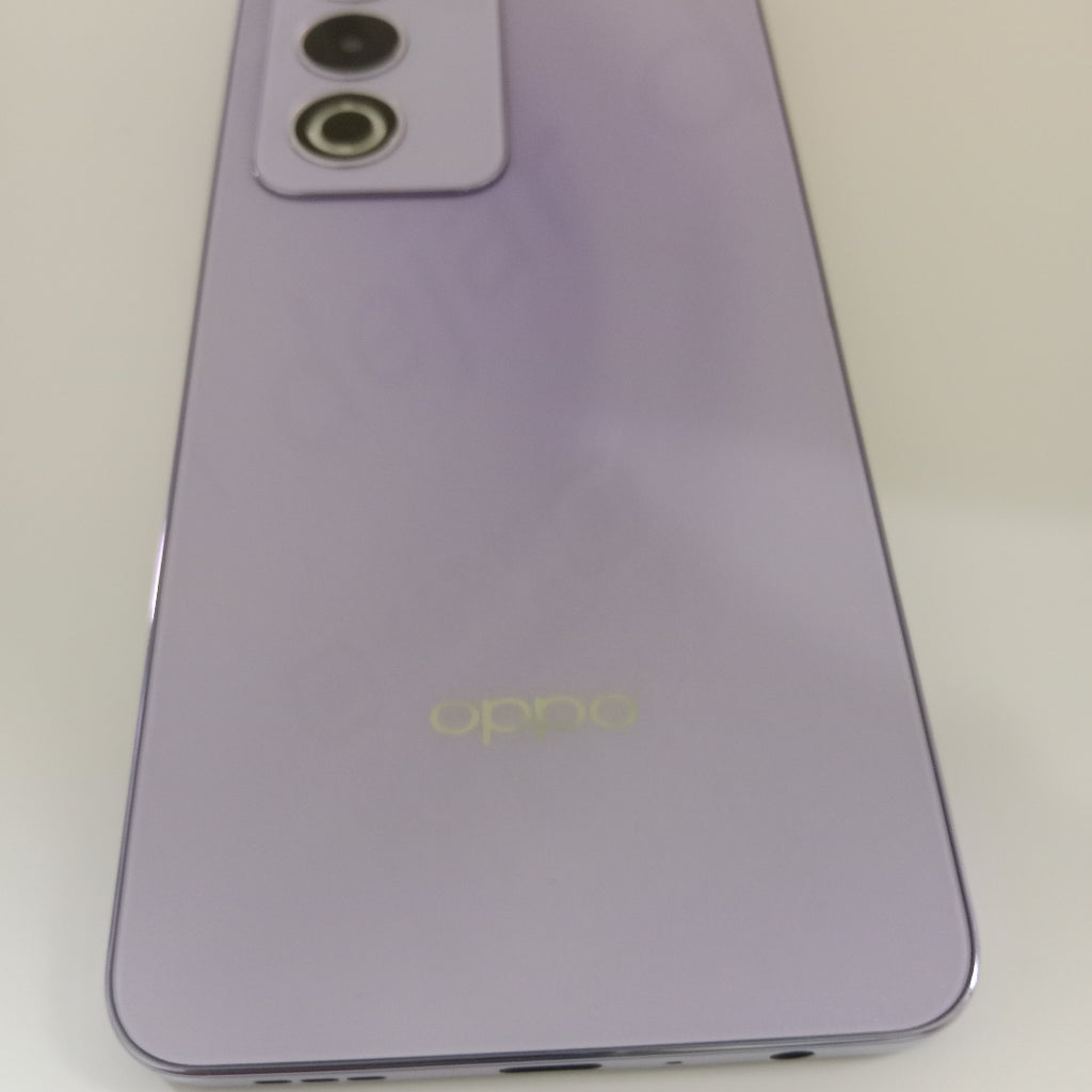 CELULAR OPPO  A80 5G CPH2639 (2024) 256 GB 8 GB RAM (SEMINUEVO)