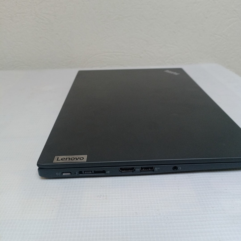 LAPTOP LENOVO THINKPAD T14S GEN 2 (2022) 512 GB SSD 16 GB RAM (SEMINUEVO)