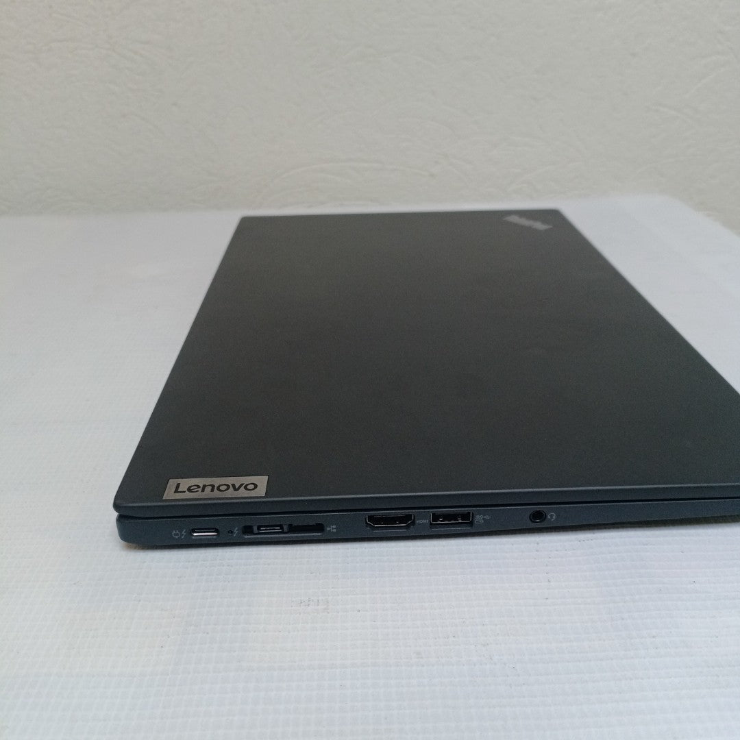LAPTOP LENOVO THINKPAD T14S GEN 2 (2022) 512 GB SSD 16 GB RAM (SEMINUEVO)