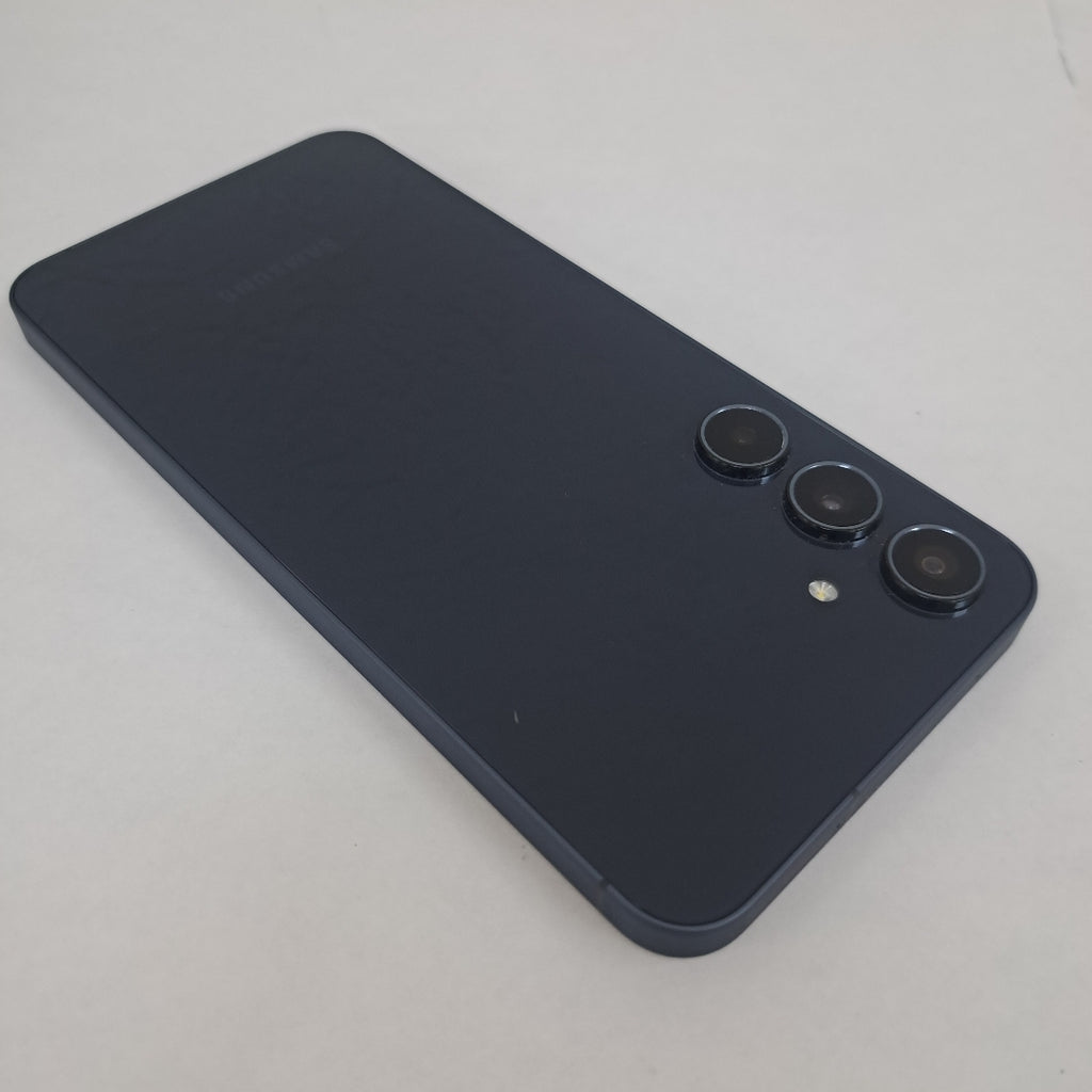 CELULAR SAMSUNG GALAXY A55 5G SM-A556E (2024) 128 GB 8 GB RAM (SEMINUEVO)