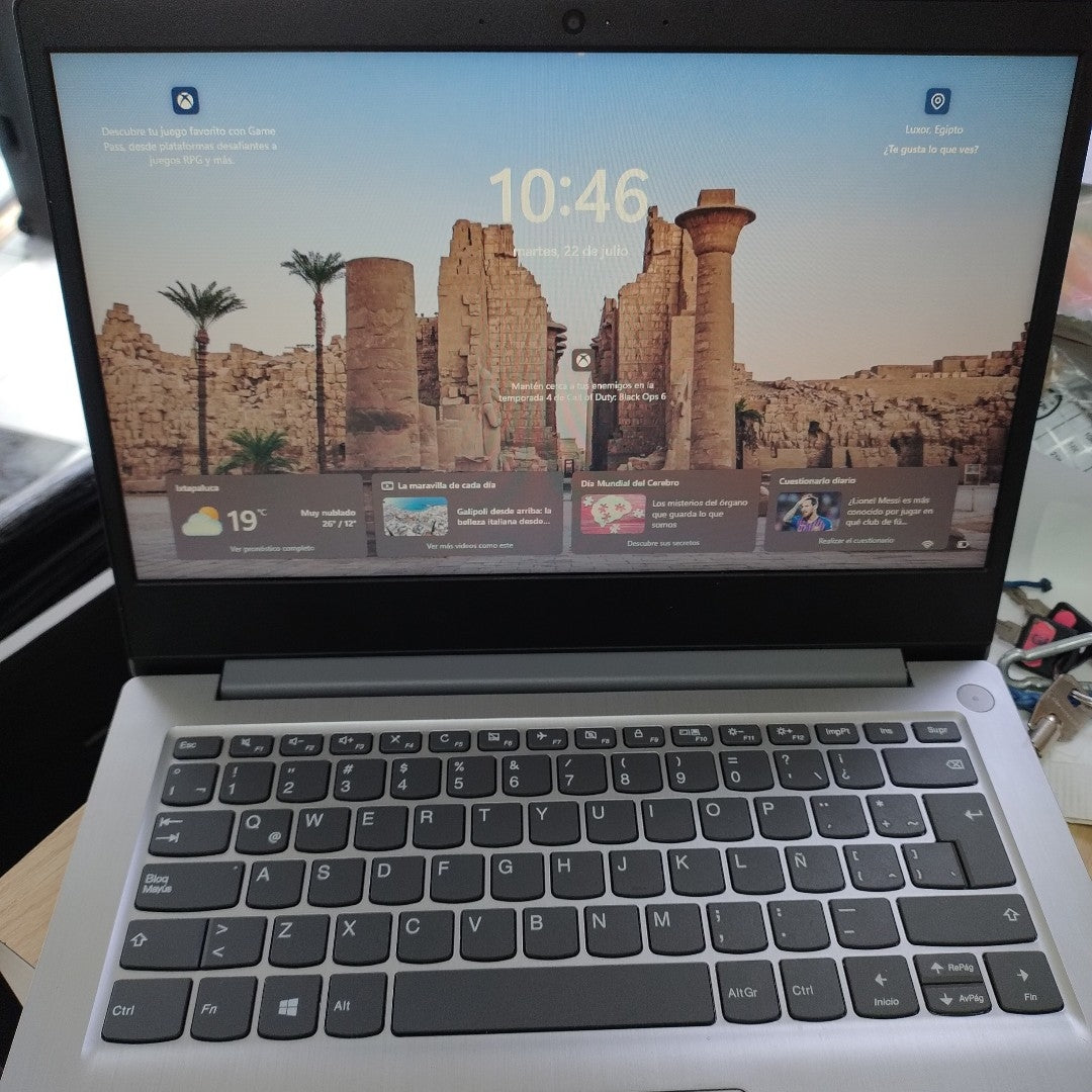 LAPTOP LENOVO IDEAPAD 3 14IGL05 (2022) 1 TB 8 GB RAM (SEMINUEVO)