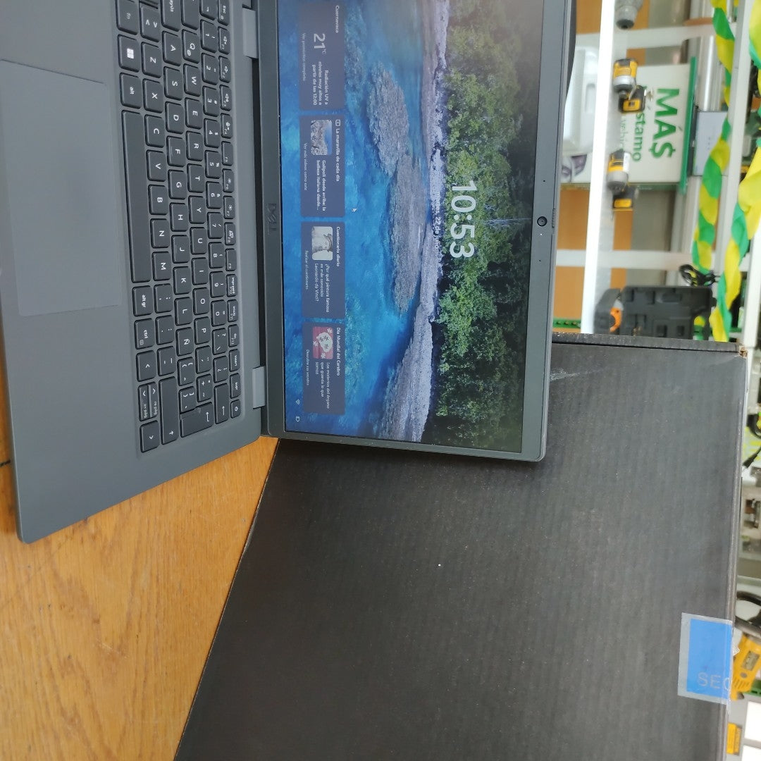LAPTOP DELL LATITUDE 3440 (2023) 256 GB SSD 16 GB RAM (SEMINUEVO)