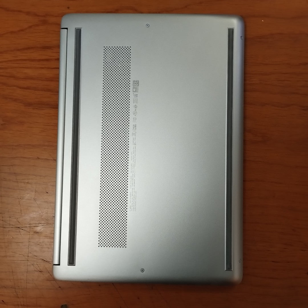 LAPTOP HP 14-DQ0530LA(2024) 256 GB SSD 8 GB RAM (SEMINUEVO)
