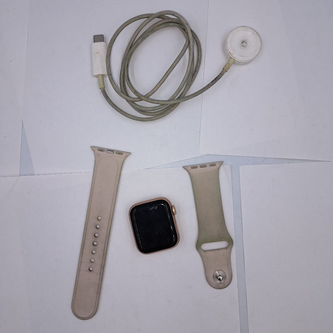 SMARTWATCH APPLE SE ALUMINIO A2351 40 MM GPS (SEMINUEVO)