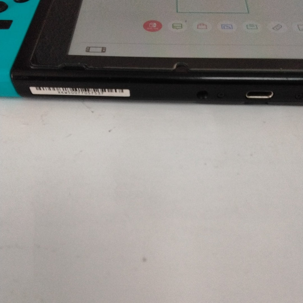 CONSOLA DE VIDEOJUEGO NINTENDO SWITCH 1.1 32 GB (SEMINUEVO)