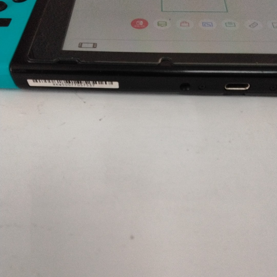 CONSOLA DE VIDEOJUEGO NINTENDO SWITCH 1.1 32 GB (SEMINUEVO)