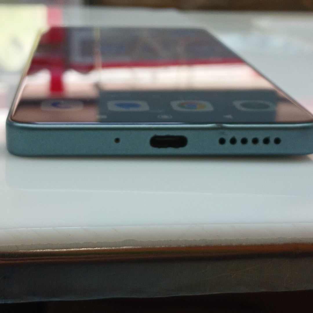 CELULAR XIAOMI REDMI NOTE 13 PRO 23117RA68G (2023) 256 GB 8 GB RAM (SEMINUEVO)
