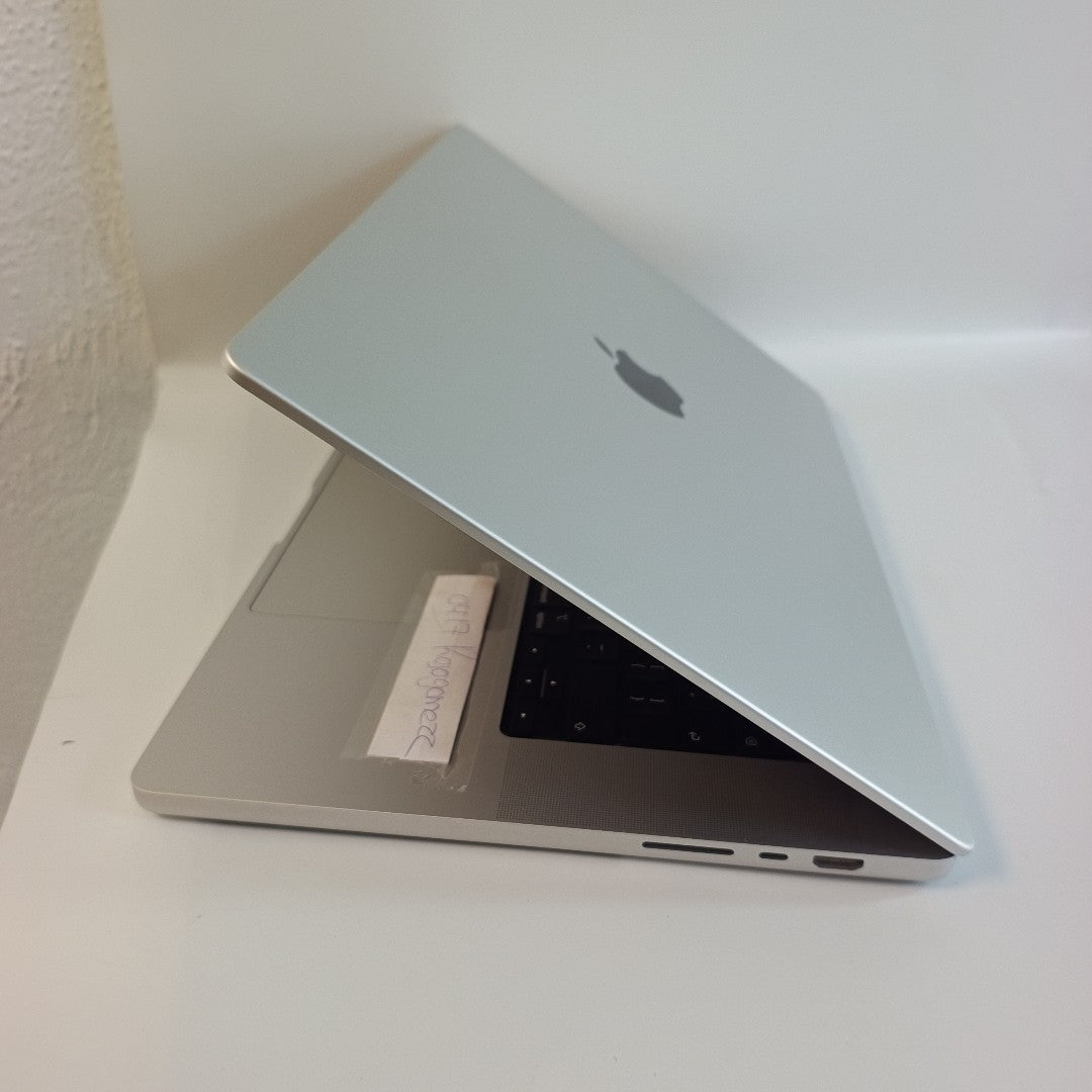 LAPTOP APPLE MACBOOK PRO 16" 2021 3.2 A2485 (10 CPU / 16 GPU) 1 TB SSD 16 GB RAM (SEMINUEVO)