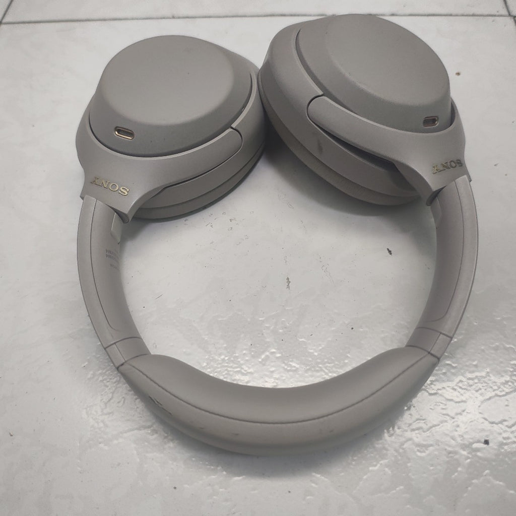 AUDIFONOS SONY WH-1000XM4 INALAMBRICO OVER EAR (SEMINUEVO)