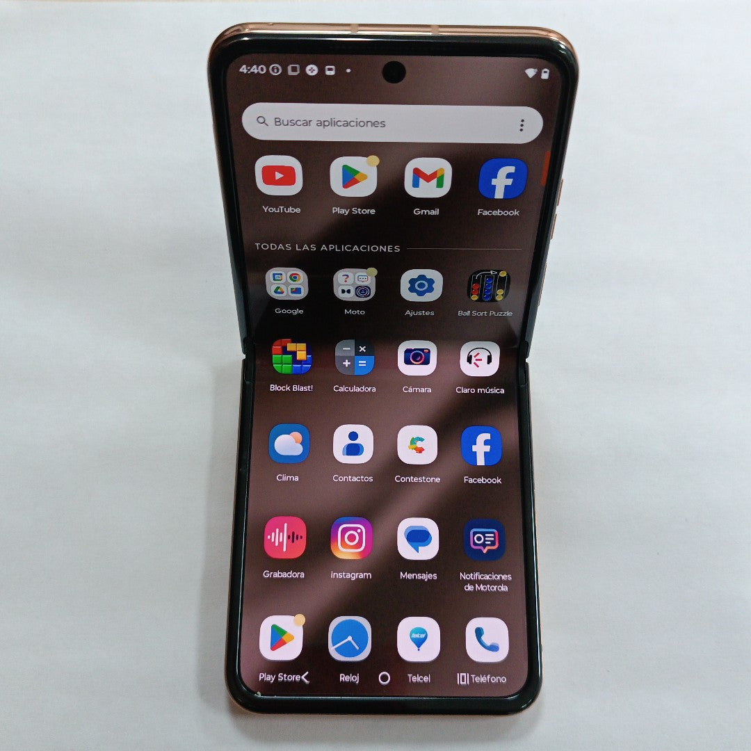 CELULAR MOTOROLA RAZR 50 5G XT2451-3 (2024) 512 GB 12 GB RAM (SEMINUEVO)