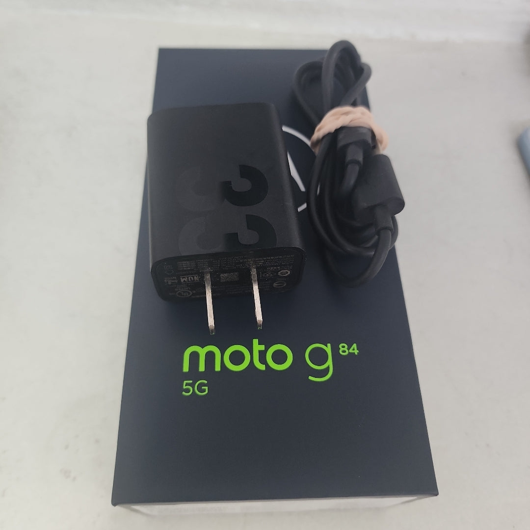CELULAR MOTOROLA MOTO G84 XT2347-1 (2023) 256 GB 8 GB RAM (SEMINUEVO)
