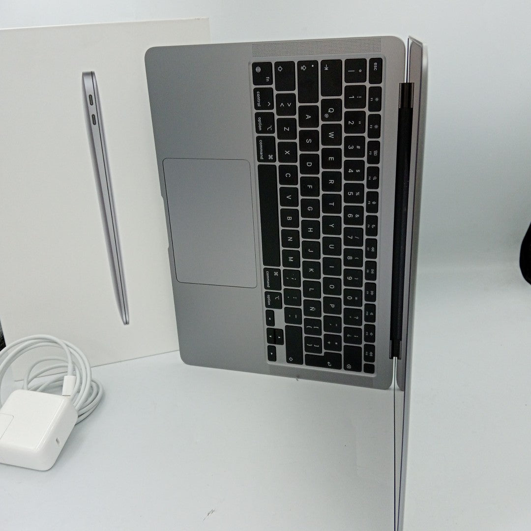 LAPTOP APPLE MACBOOK AIR 13" 2020 3.2 A2337 256 GB SSD 8 GB RAM (SEMINUEVO)