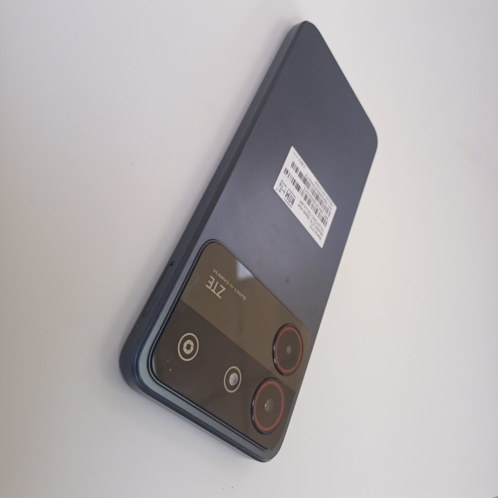 CELULAR ZTE BLADE A54 128 GB 4 GB RAM (SEMINUEVO)
