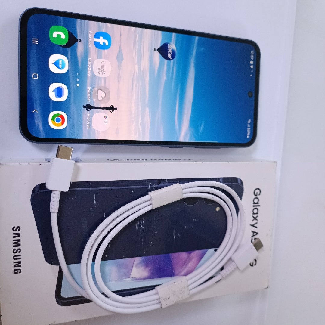 CELULAR SAMSUNG GALAXY A55 5G SM-A556E (2024) 128 GB 8 GB RAM (SEMINUEVO)
