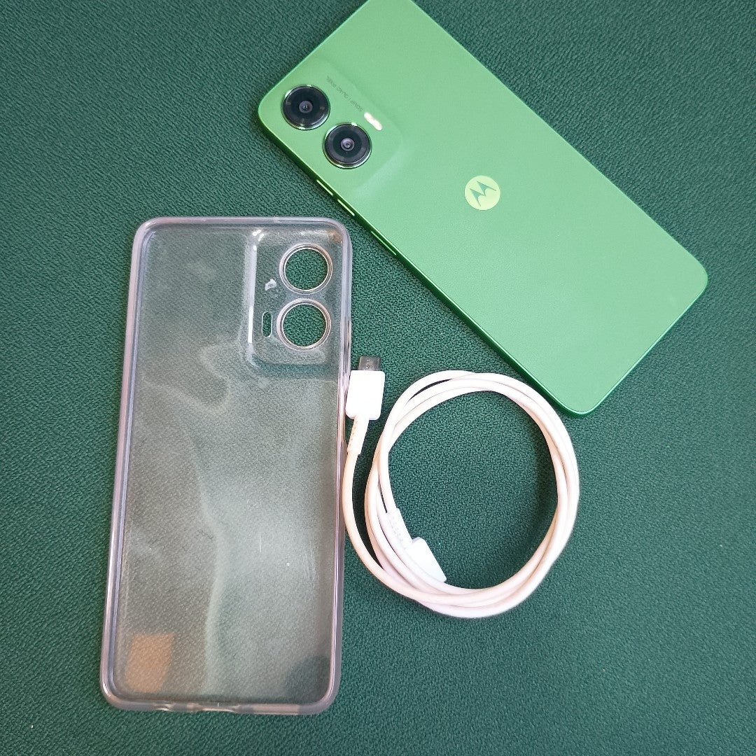 CELULAR MOTOROLA MOTO G35 5G XT2433-2 256 GB 4 GB RAM (SEMINUEVO)