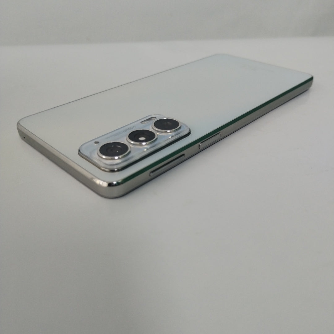CELULAR MOTOROLA EDGE 20 XT2143-1 128 GB 6 GB RAM (SEMINUEVO)