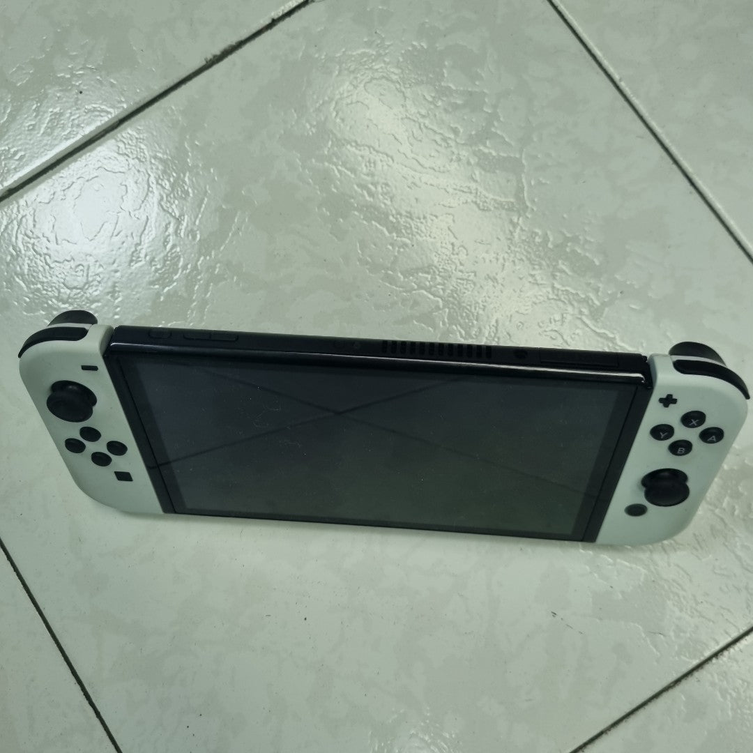 CONSOLA DE VIDEOJUEGO NINTENDO SWITCH OLED 64 GB (SEMINUEVO)