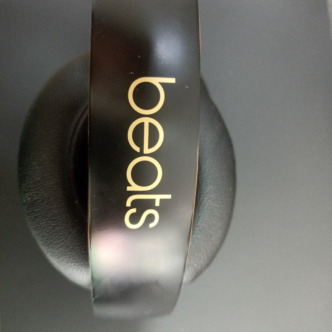AUDIFONOS BEATS STUDIO 3 INALAMBRICO ON EAR (SEMINUEVO)