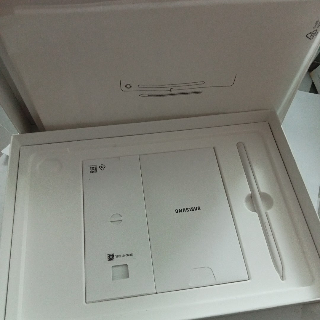 TABLETA SAMSUNG GALAXY TAB S9 FE SM-X510 (2023) 128 GB 6 GB RAM (SEMINUEVO)
