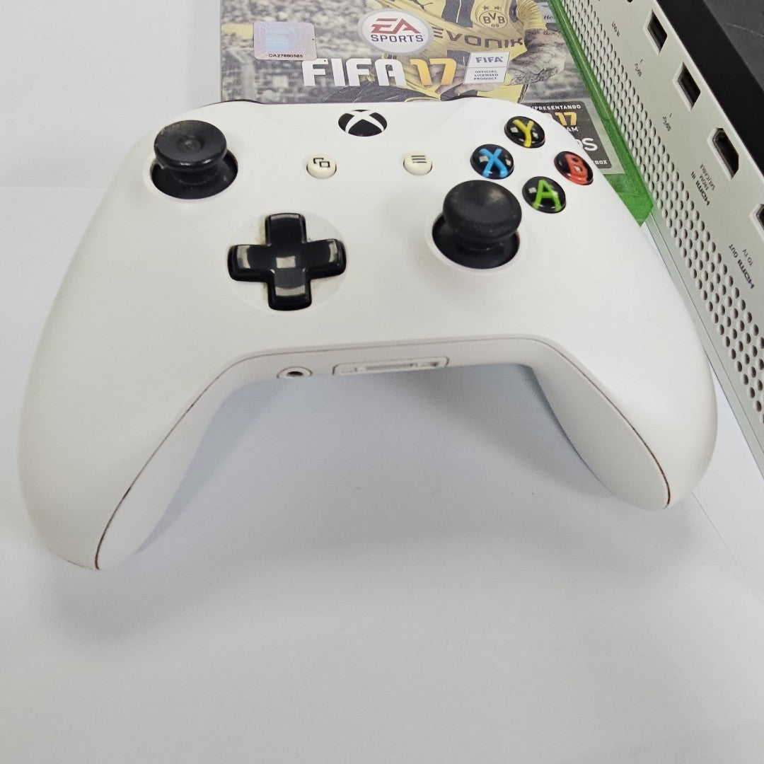 CONSOLA DE VIDEOJUEGO MICROSOFT XBOX ONE S 1 TB (SEMINUEVO)