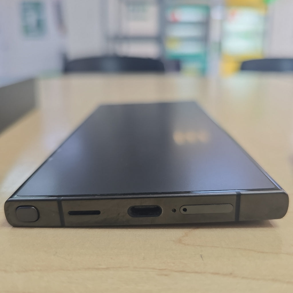 CELULAR SAMSUNG GALAXY S24 ULTRA SM-S928B (2024) 512 GB 12 GB RAM (SEMINUEVO)