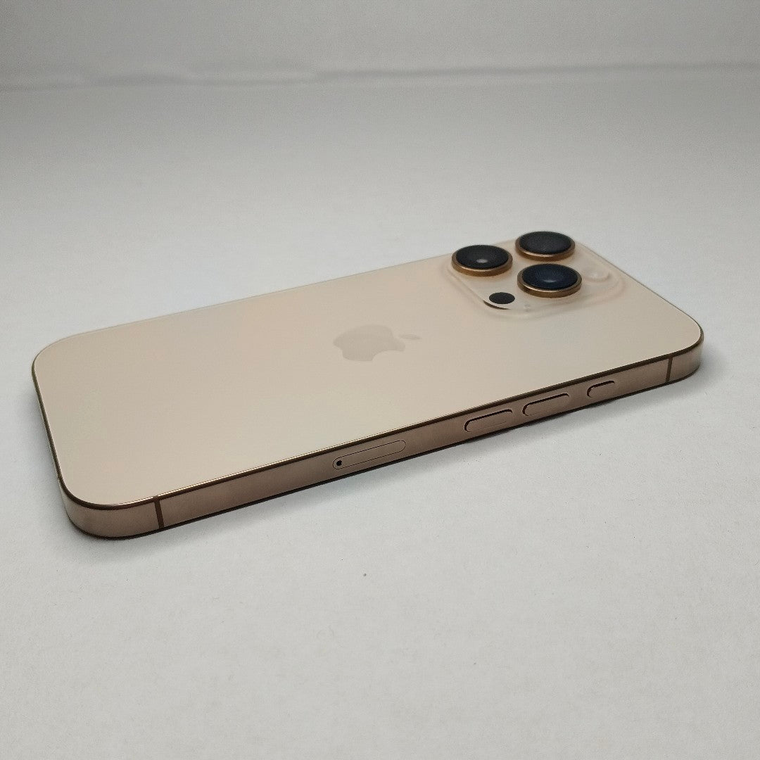 CELULAR APPLE IPHONE 16 PRO A3292 (2024) 256 GB 8 GB RAM (SEMINUEVO)