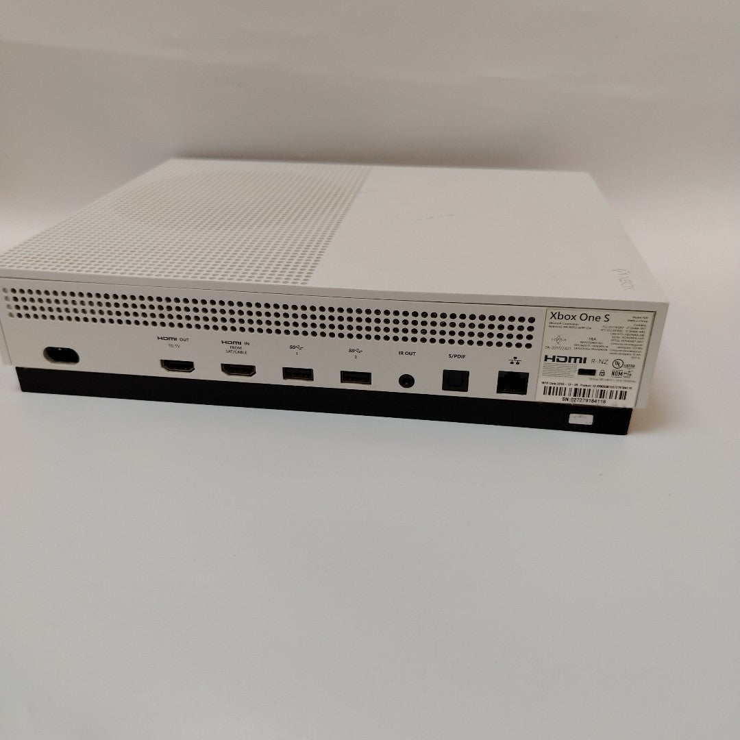 CONSOLA DE VIDEOJUEGO MICROSOFT XBOX ONE S 1 TB (SEMINUEVO)