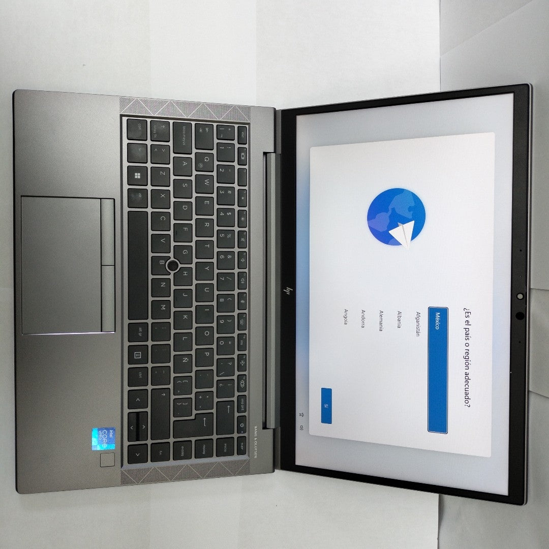 LAPTOP HP ZBOOK FIREFLY 14 G8 (2023) 1 TB SSD 32 GB RAM (SEMINUEVO)