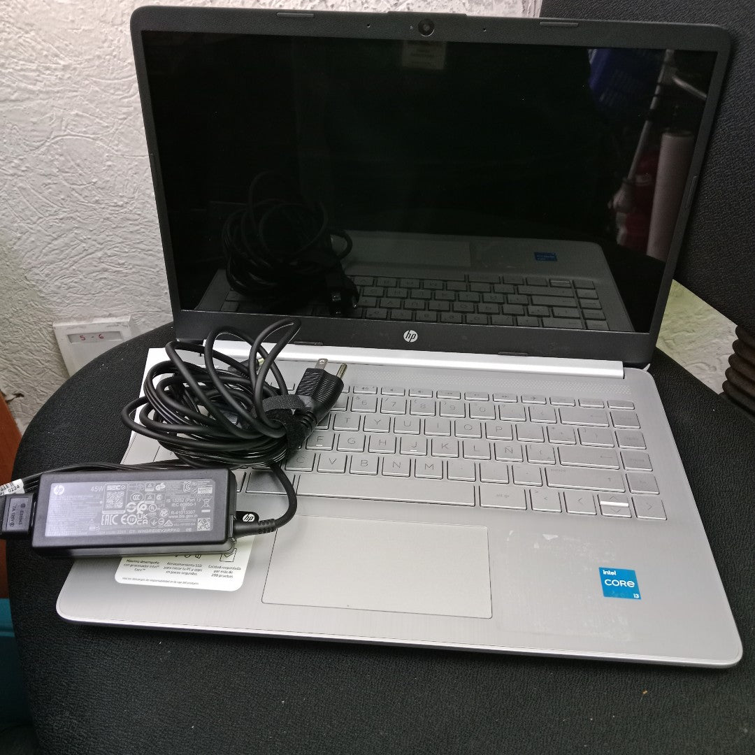 LAPTOP HP 14-DQ5007LA (2023) 512 GB SSD 16 GB RAM (SEMINUEVO)