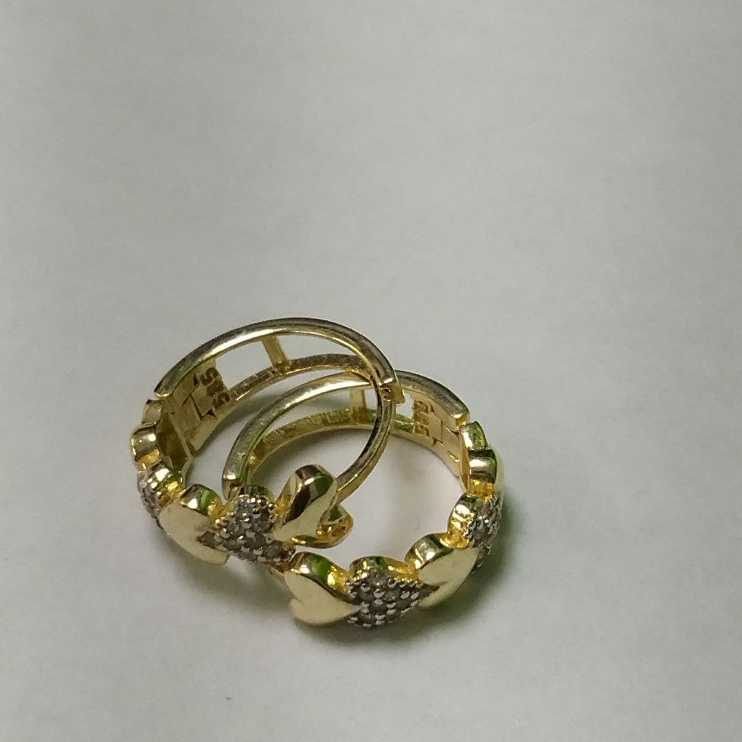 HUGGIES ORO 14K 2.7 (NUEVO)