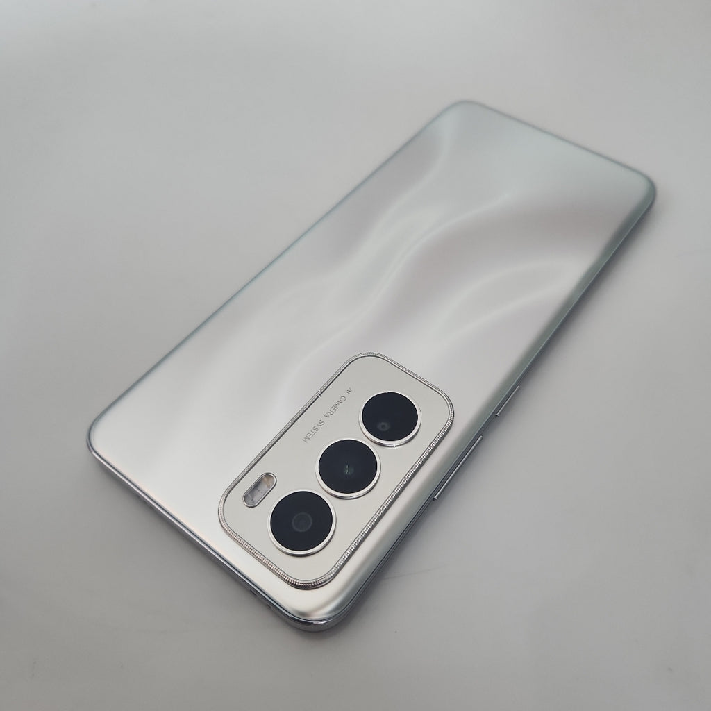 CELULAR OPPO   RENO12 5G CPH2625 (2024) 512 GB 12 GB RAM (SEMINUEVO)