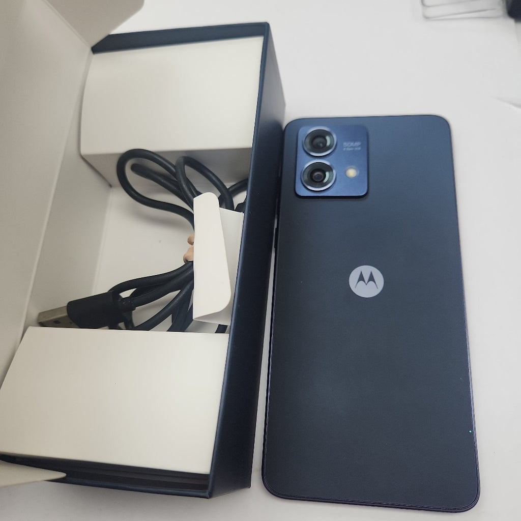 CELULAR MOTOROLA MOTO G84 XT2347-1 (2023) 256 GB 8 GB RAM (SEMINUEVO)
