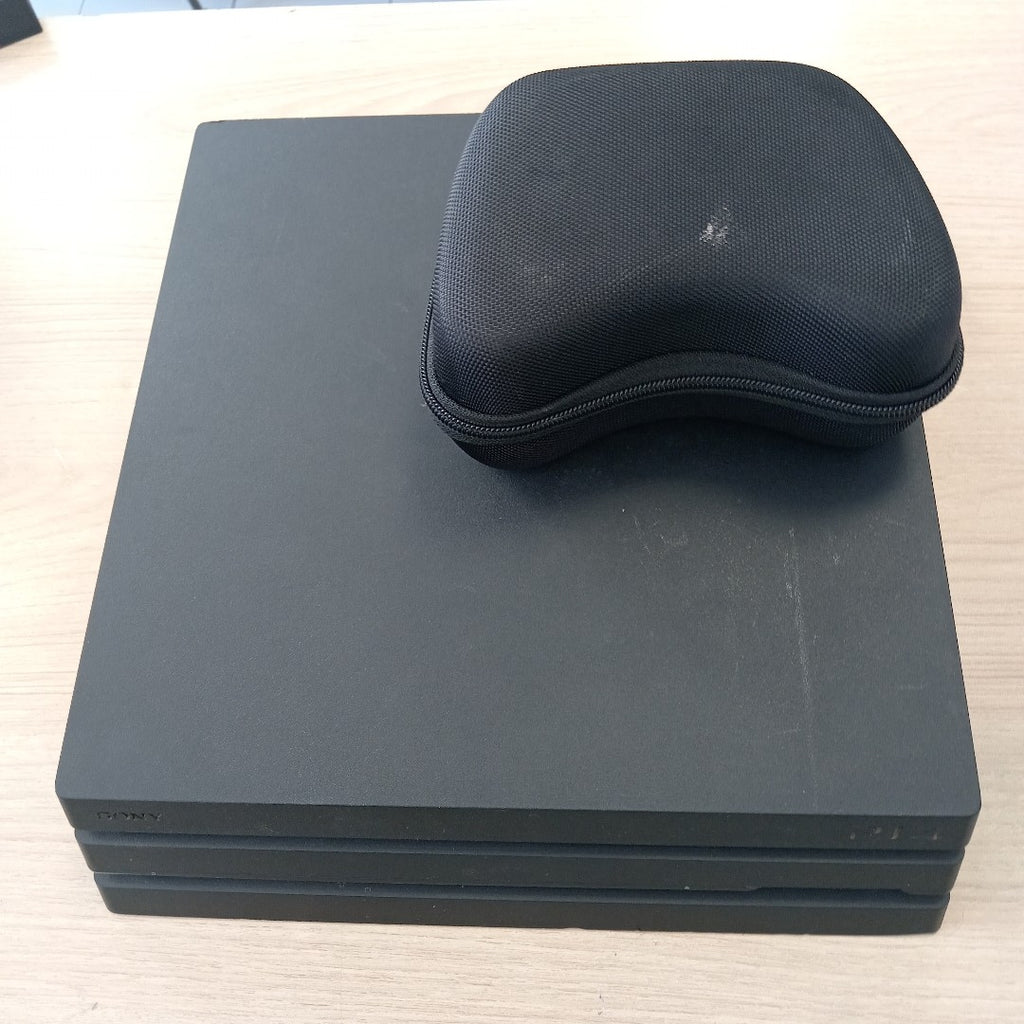 CONSOLA DE VIDEOJUEGO SONY PS4 PRO 1 TB (SEMINUEVO)