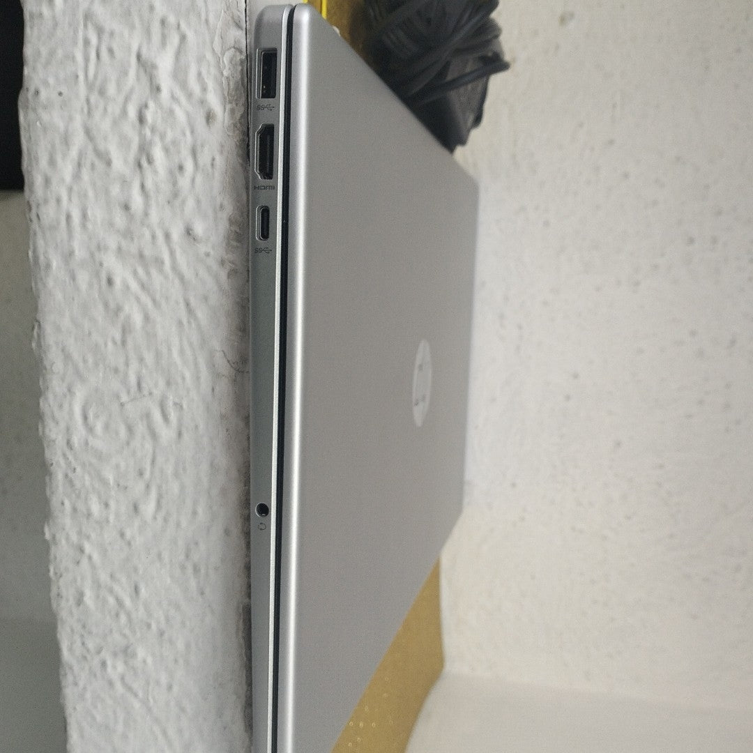 LAPTOP HP 15-FD0024LA (2024) 512 GB SSD 16 GB RAM (SEMINUEVO)