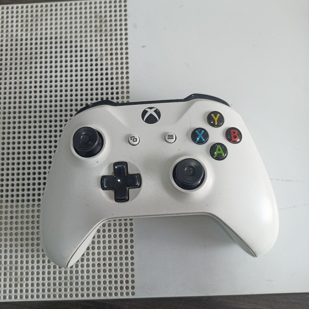 CONSOLA DE VIDEOJUEGO MICROSOFT XBOX ONE S 1 TB (SEMINUEVO)